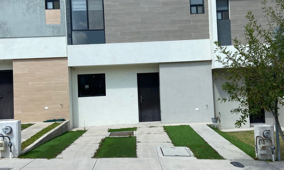 02 - Fachada de la casa