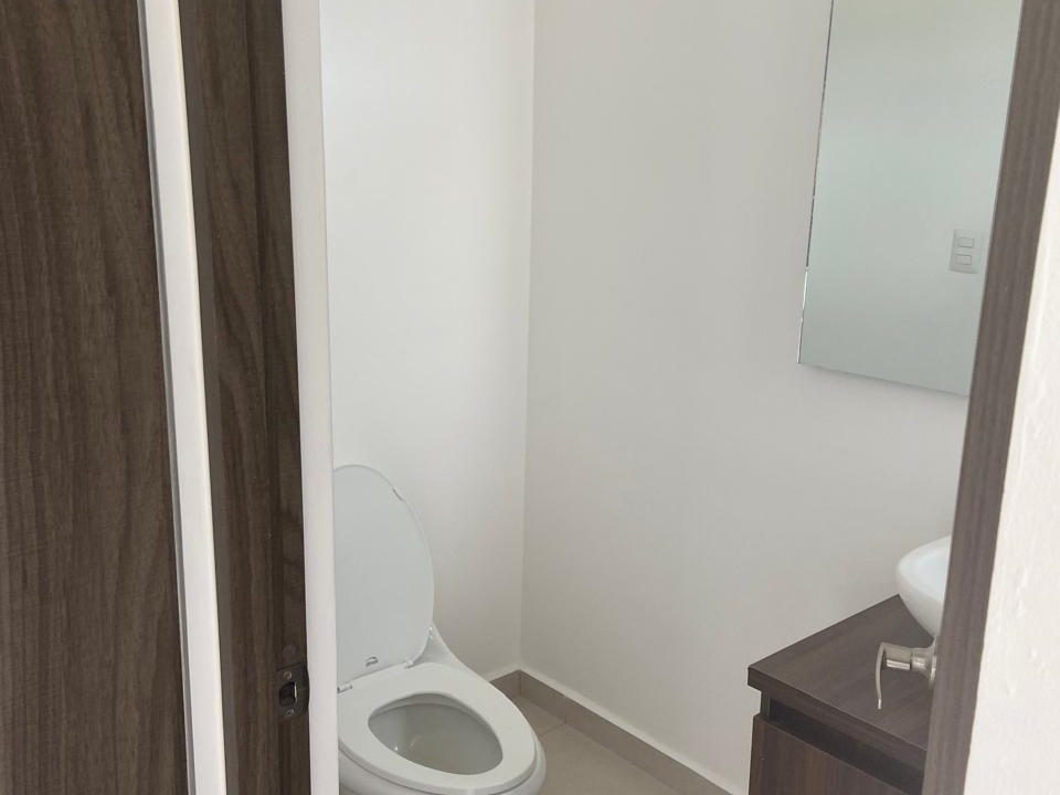 05 - medio baño planta baja
