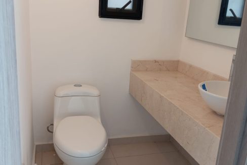 medio baño PB