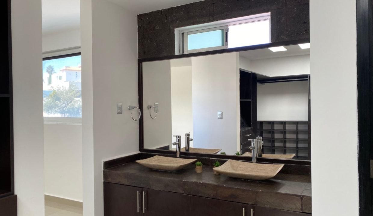 WhatsApp Image 2025-10-30 at 2.41.19 PM (2)