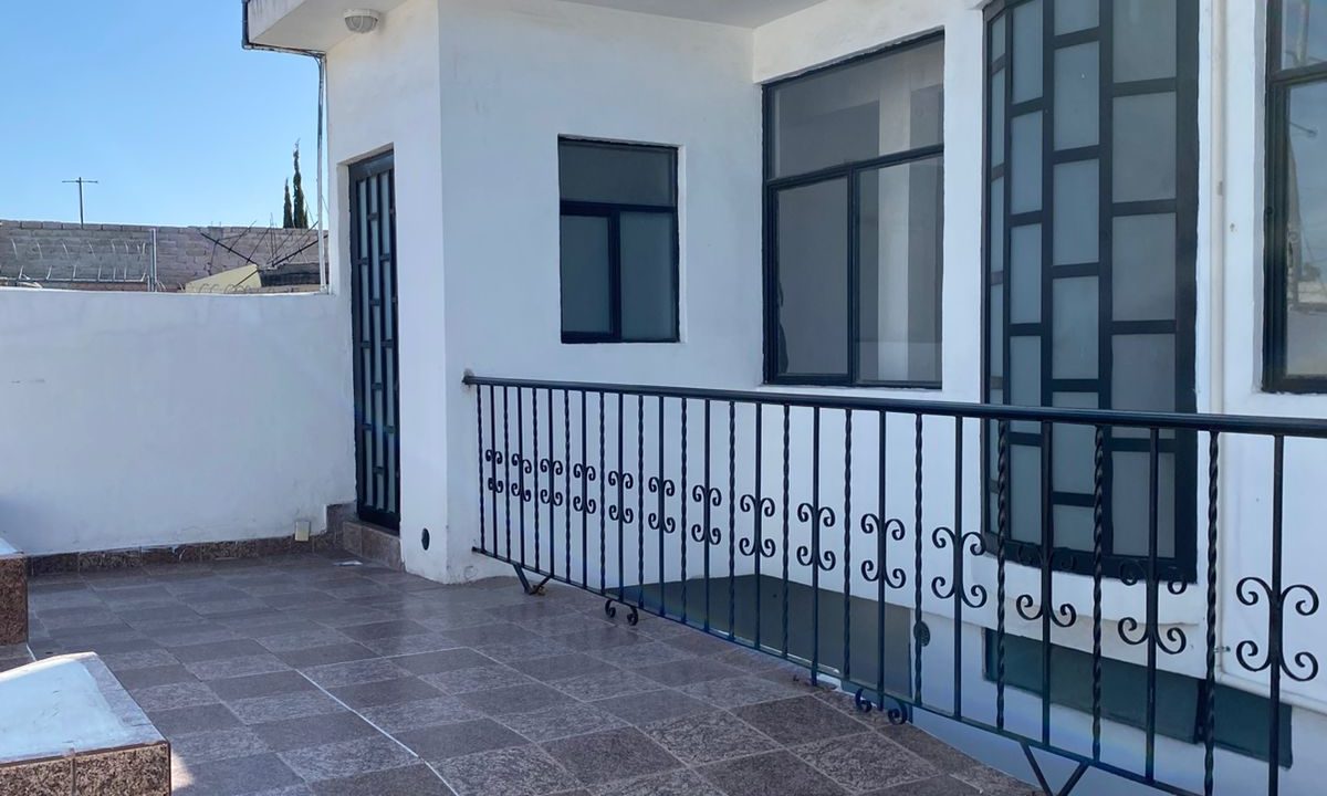 WhatsApp Image 2025-10-30 at 2.49.44 PM (1)