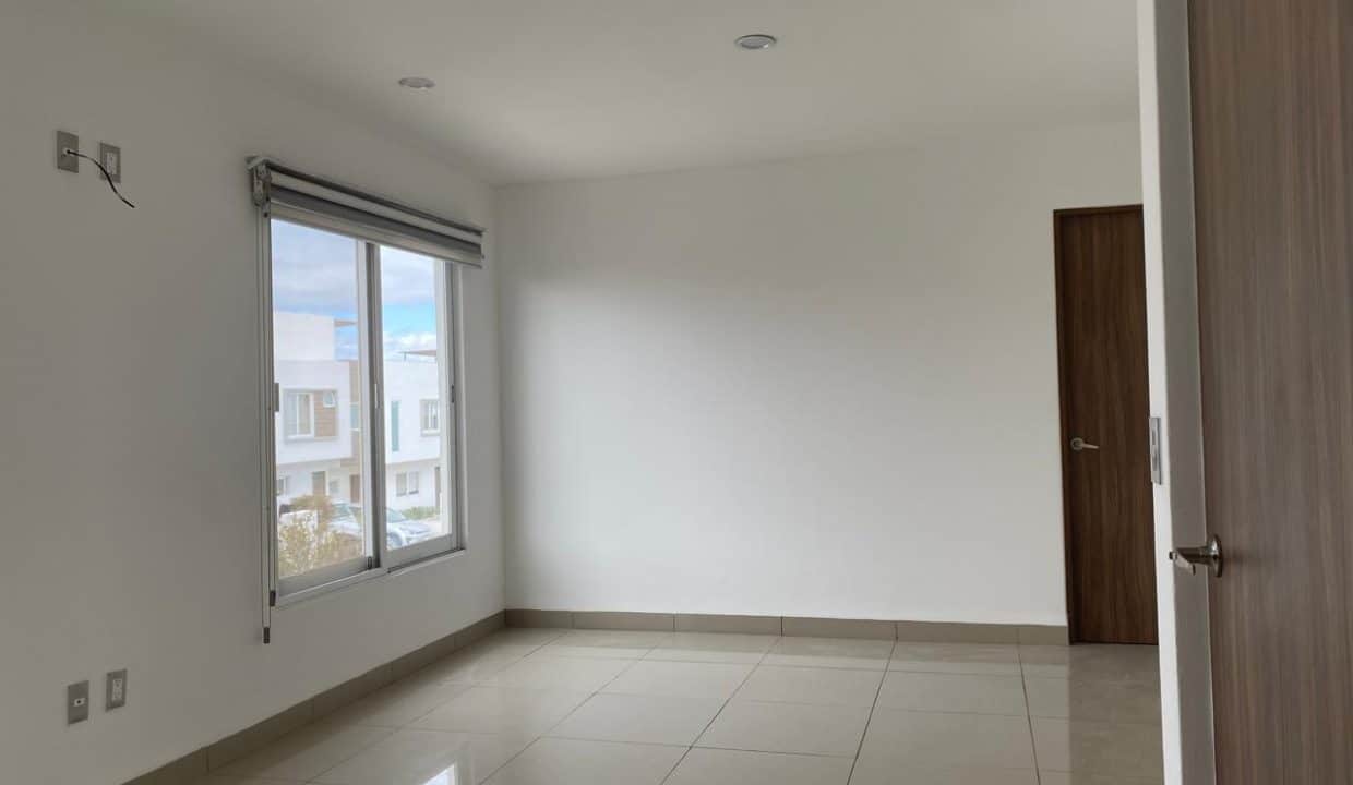 WhatsApp Image 2025-11-28 at 5.05.14 PM (8)