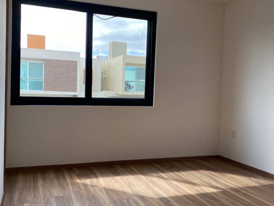 WhatsApp Image 2025-11-28 at 5.13.27 PM (12)