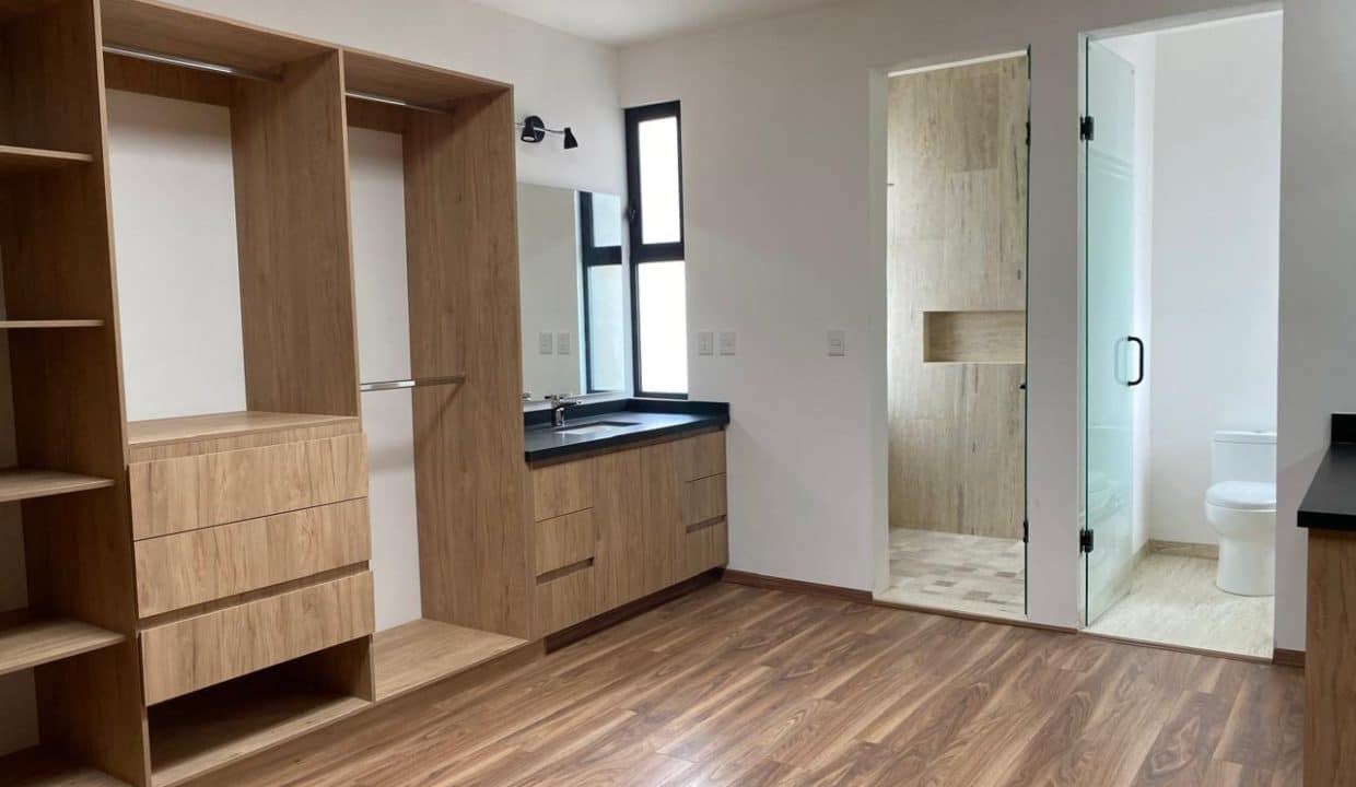 WhatsApp Image 2025-11-28 at 5.13.27 PM (8)