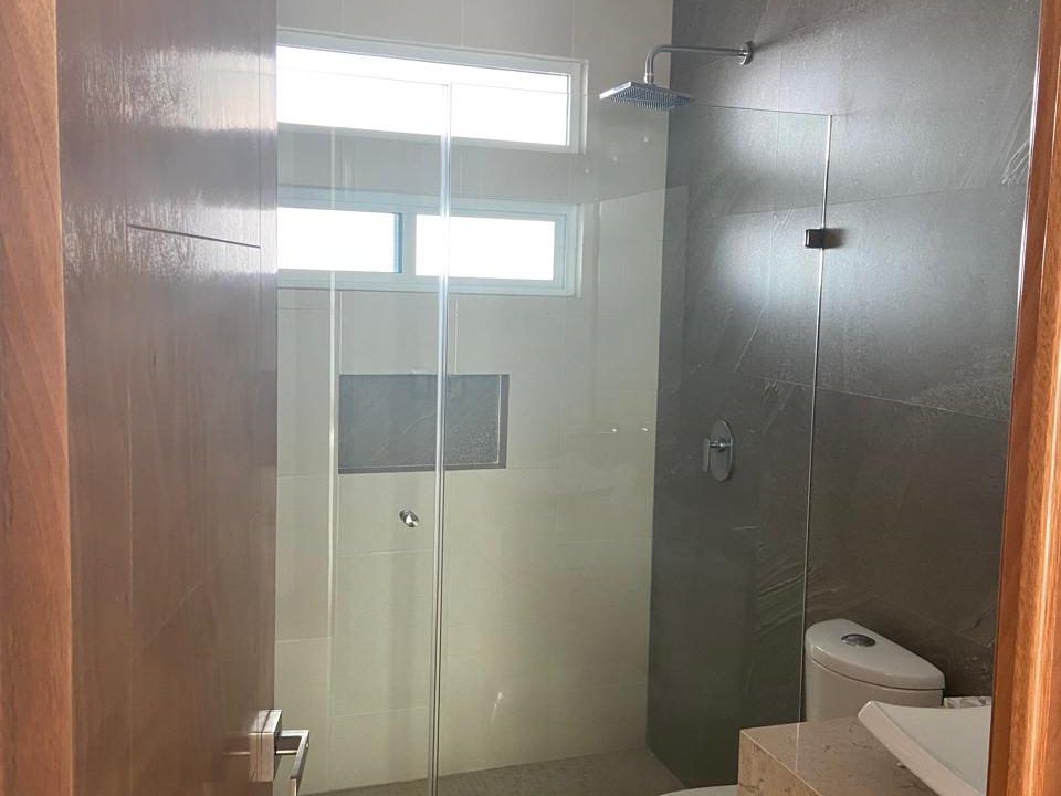 02 Medio baño Claustro de Santigao