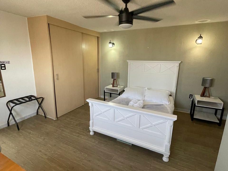 PHOTO-2026-04-17-21-10-55 15