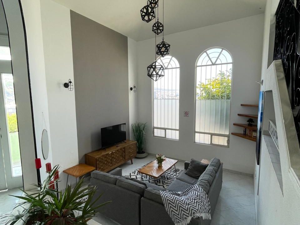 PHOTO-2026-04-17-21-10-55 2