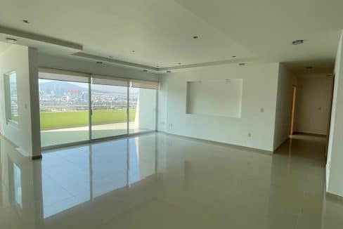 PHOTO-2026-04-17-22-18-28 14