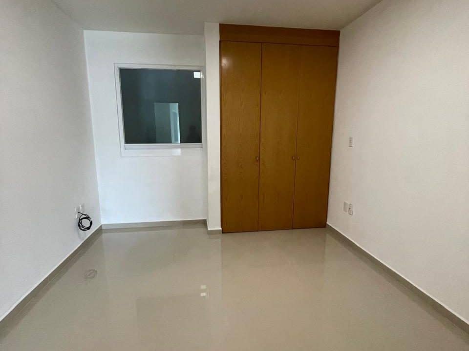 PHOTO-2026-04-17-22-18-28 26