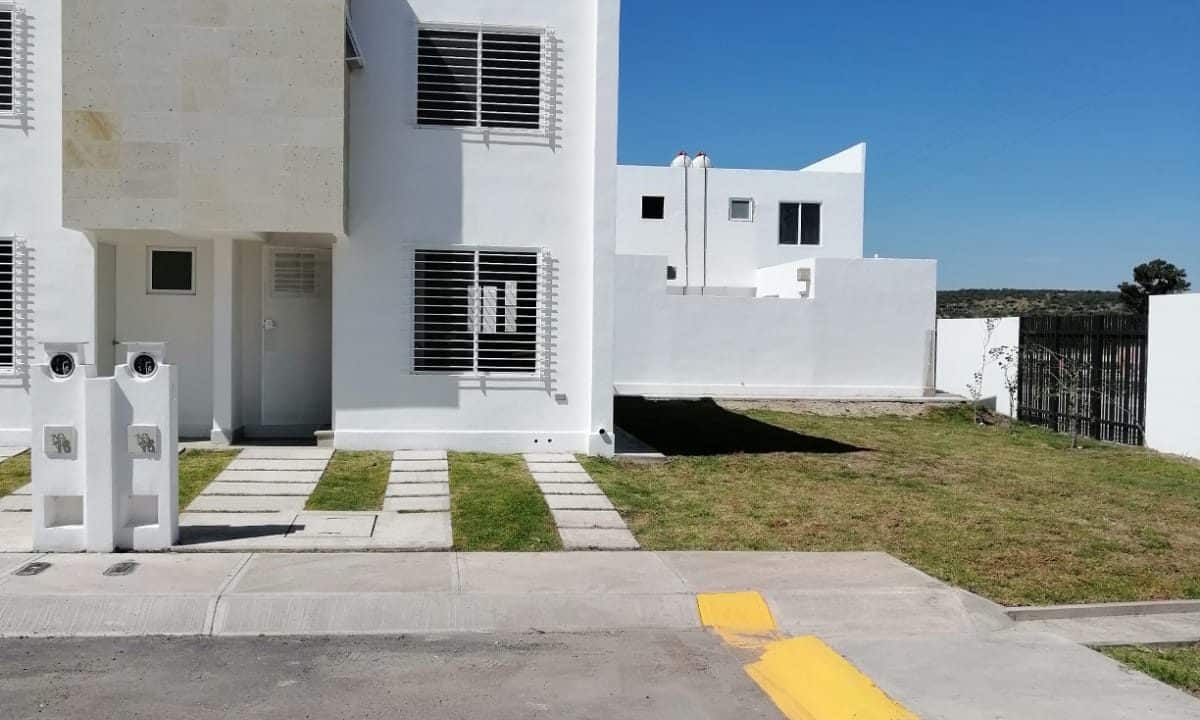 WhatsApp Image 2023-11-05 at 9.45.28 PM (1)