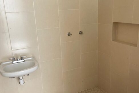 09 baño de servicio